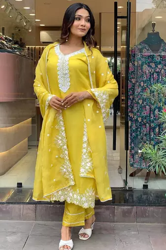 Women's Gorgeous Embroidery Georgette Fabric Stright Kurta Pant with Dupatta Set