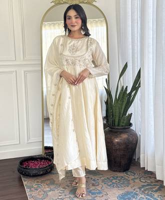 Women's  Embroidery Vichitra Silk Flared Kurta Pant with Dupatta Set 4