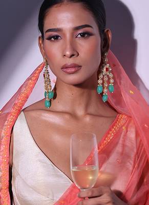 Green gold plated kundan earrings 2