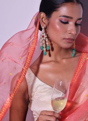 Green gold plated kundan earrings 4