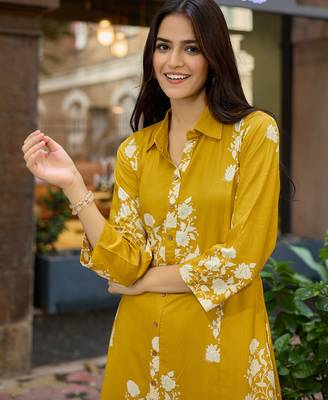 Floral Printed Shirt Collar A-Line Kurta With Pyjama 5