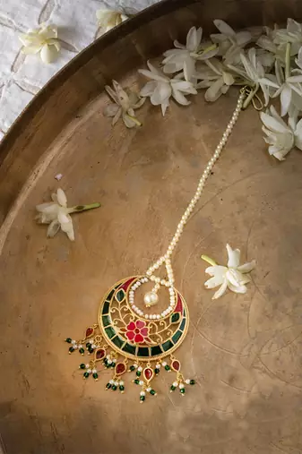 gold plated Multicolor mangtikka in Sterling Silver