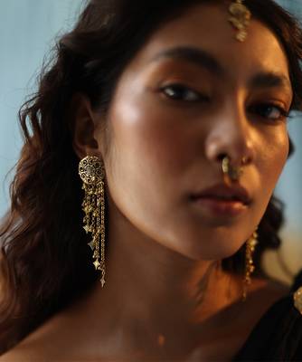 Gold plated chain earrings in sterling silver 1