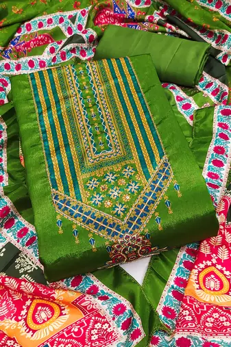 Women's green unstitched digital print & fancy border chinnon dress material (rnx5046grn)