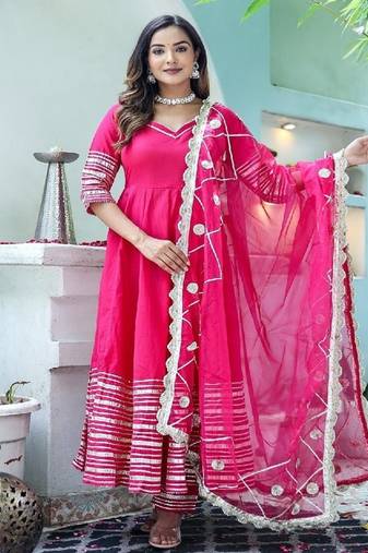 Vibrant pink rayon anarkali set with organza dupatta & lace detailing