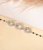 Three-stone black beads bracelet