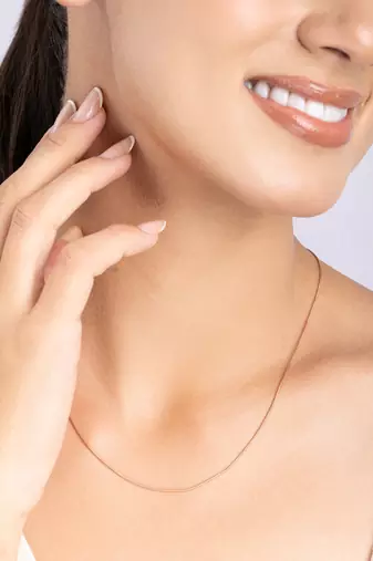 Textured snake chain necklace