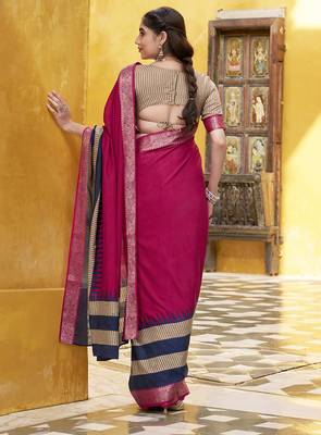 Lightweight Elegance Printed Poly Cotton Saree with Traditional Zari Weaving 3