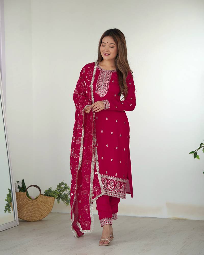 Designer kurta pent dupatta