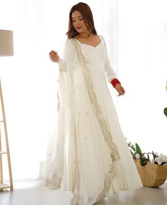 Wedding wear anarkali suit with dupatta 2