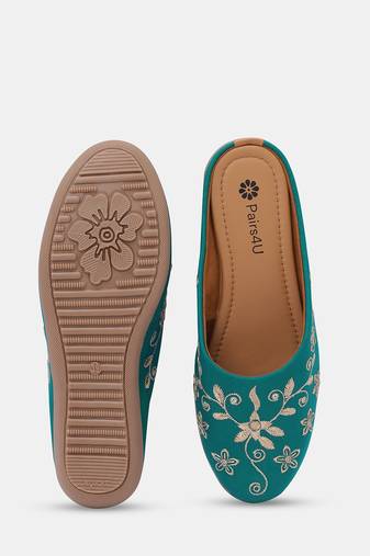 Pairs4u women's rama ethnic punjabi juttis embroidered canvas slip-on flats with stylish toe and pvc sole