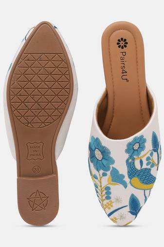 Pairs4u women's ethnic white jutti - embroidered canvas slip-on flats with pvc sole, universal occasion