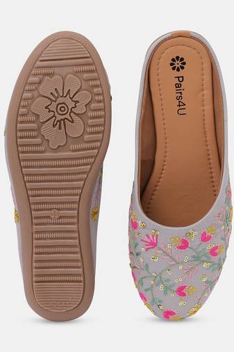 Pairs4u women's grey embroidered juttis ethnic canvas slip-on comfortable pvc sole for traditional wear