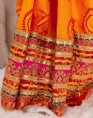 pink & yellow bandhani silk saree with embroidered border 6