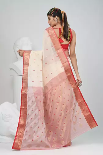 Elegant off white patli pallu tant saree with golden border