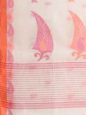 Elegant off white tant saree with leaf borders 5