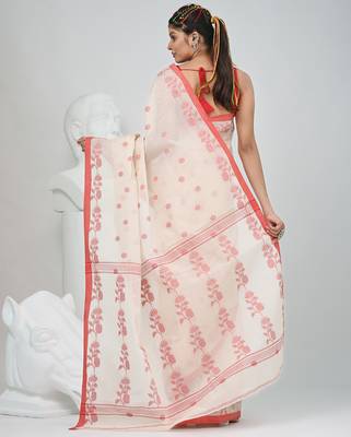 Elegant off-white & red handwoven tant cotton saree with floral motifs 4