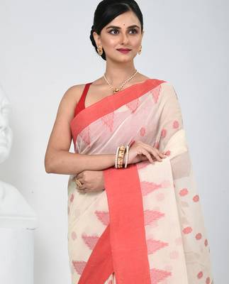 Elegant off white & red handwoven tant cotton saree with traditional motifs 2