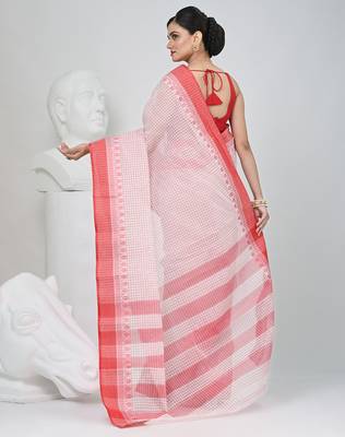 Elegant checked tant saree in white and red with intricate borders 4