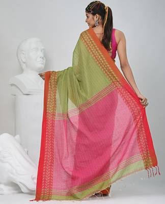 Green and pink handspun cotton saree with vibrant borders 3