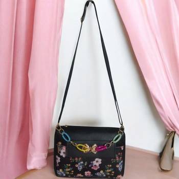  Elegant Floral & Bow Crossbody Bag 1