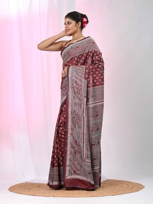 Maroon silk blend kantha stitch saree with geometric & floral thread work 2