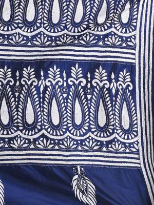 Navy blue silk blend kantha stitch saree with paisley & floral motifs 4