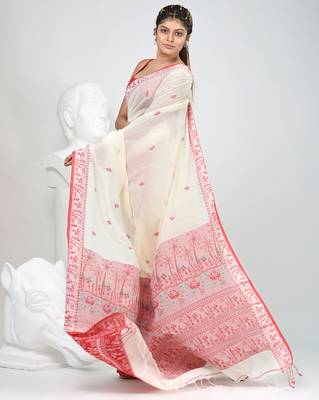 Off white cotton saree with beige border and traditional woven pallu 2