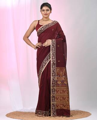 Maroon cotton saree with beige border and traditional woven pallu 1
