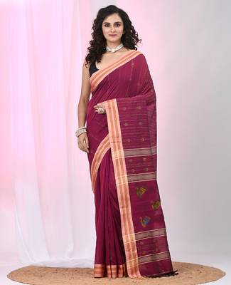 Fuchsia cotton saree with beige border & bird motif design 1