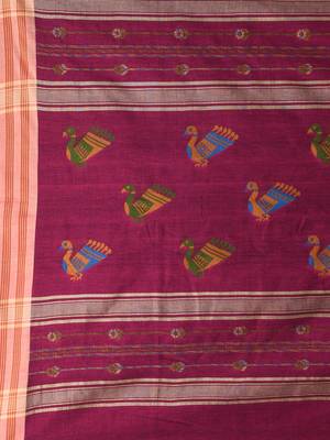Fuchsia cotton saree with beige border & bird motif design 4