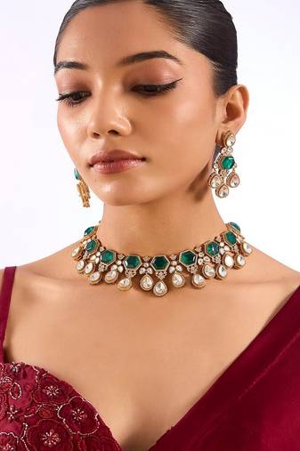 Gold plated green stone necklace set
