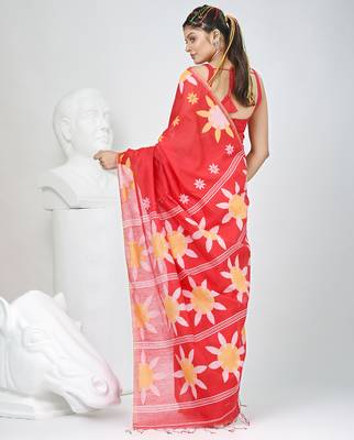 Red handspun cotton saree with floral woven design 3