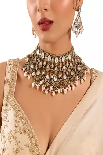 Gold plated pearl necklace set