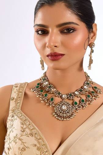 Gold plated green stone necklace set