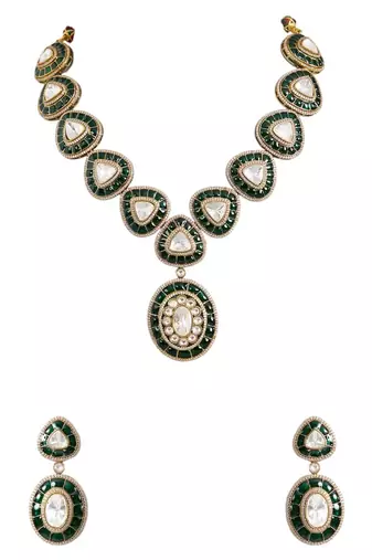 Gold plated green stone necklace set