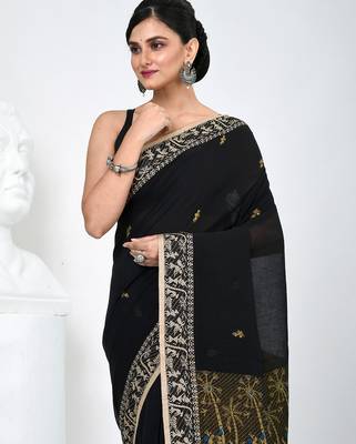 Black cotton saree with beige border and traditional woven pallu 5