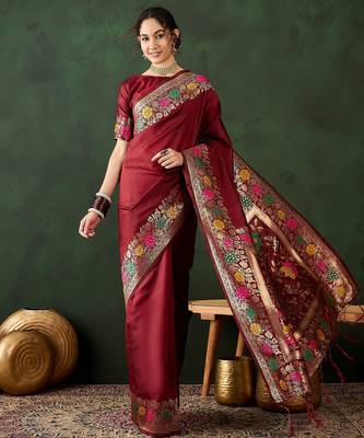 maroon woven jacquard silk blend saree with blouse piece 1