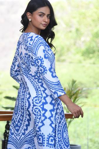 White blue printed cotton kurta with pants - set of 2