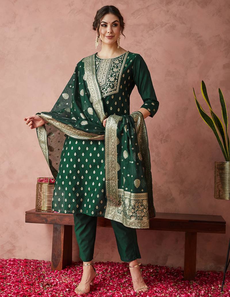 Rajgranth women's chanderi silk embroidered kurta set with jacquard dupatta