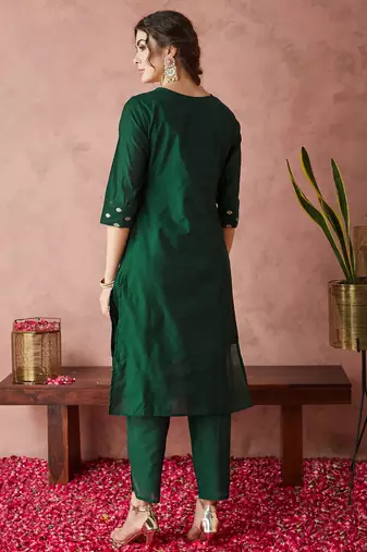 Rajgranth women's chanderi silk embroidered kurta set with jacquard dupatta