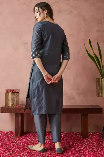 Rajgranth women's sequin work chanderi print straight side slit kurta set