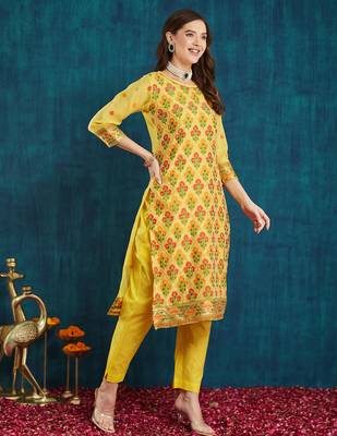 Rajgranth women's jacquard fabric jacquard print kurta set with dupatta 3