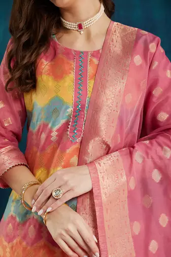 Rajgranth women's cotton chanderi fabric jacquard  kurta set with jacquard print dupatta