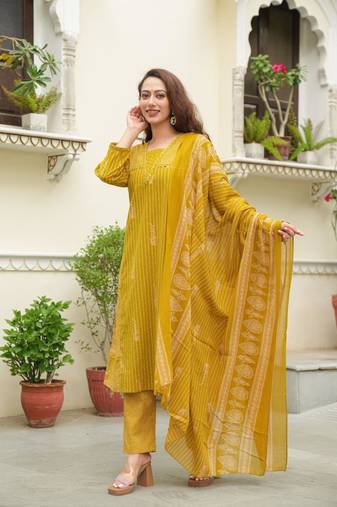 Cotton cambric semi-anarkali printed  kurti-pant-dupatta  set