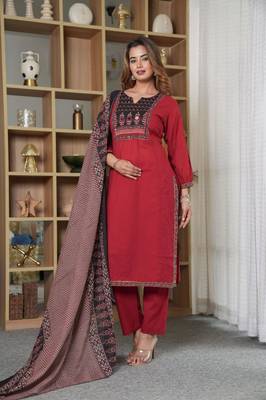 Cotton cambric  straight  printed kurti-pant-dupatta  set 1