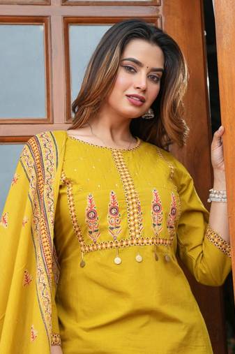 Cotton cambric straight  printed kurti-pant-dupatta  set