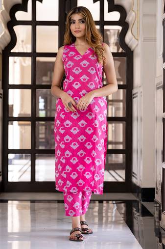 Women dark green pure cotton straight kurta set