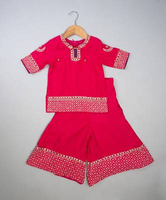 Pink embroidered silk Kurta Set 1
