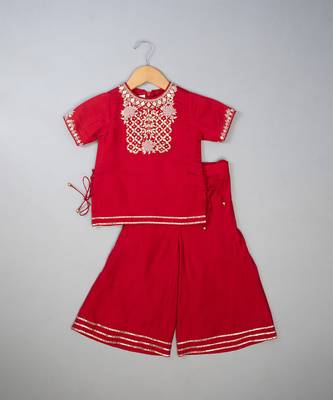 Red embroidered silk Kurta Set 1